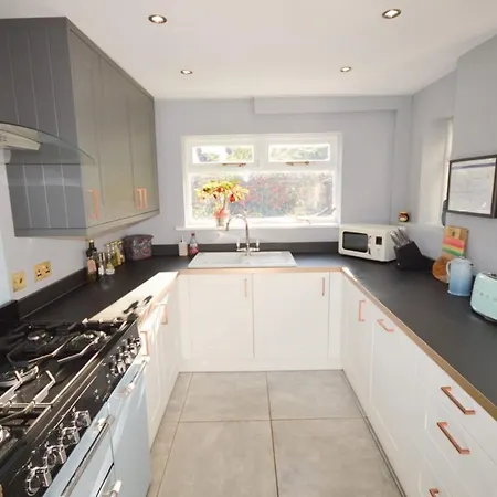 Outstanding 3 Bedroom House In Montpelier Holiday home Bristol